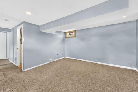 426 E Mohawk Drive Malvern OH 44644