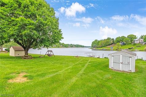 426 E Mohawk Drive Malvern OH 44644
