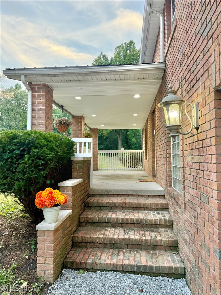 7915 Hill Church Street SE East Canton OH 44730