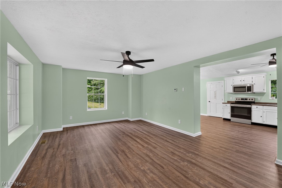7915 Hill Church Street SE East Canton OH 44730