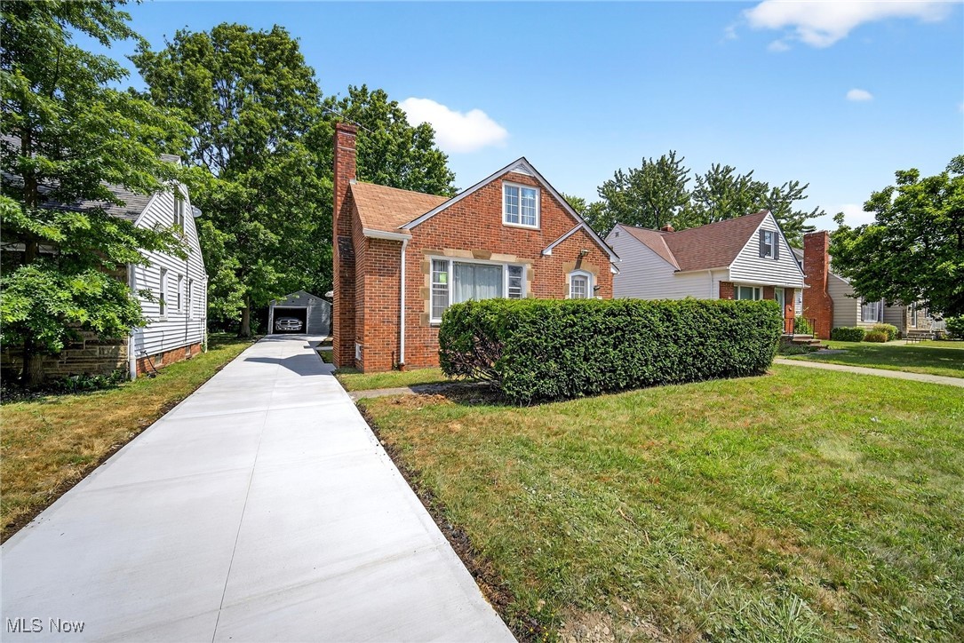 4197 Okalona Road South Euclid OH 44121