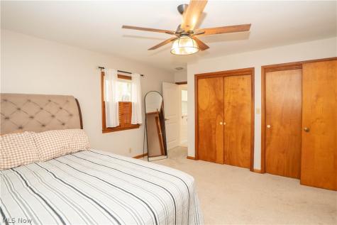 727 Sleepy Hollow Drive Uniontown OH 44685