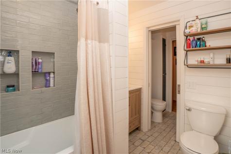 727 Sleepy Hollow Drive Uniontown OH 44685