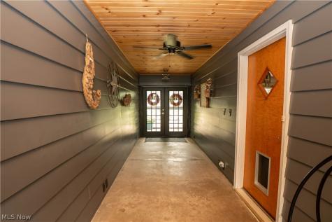 727 Sleepy Hollow Drive Uniontown OH 44685