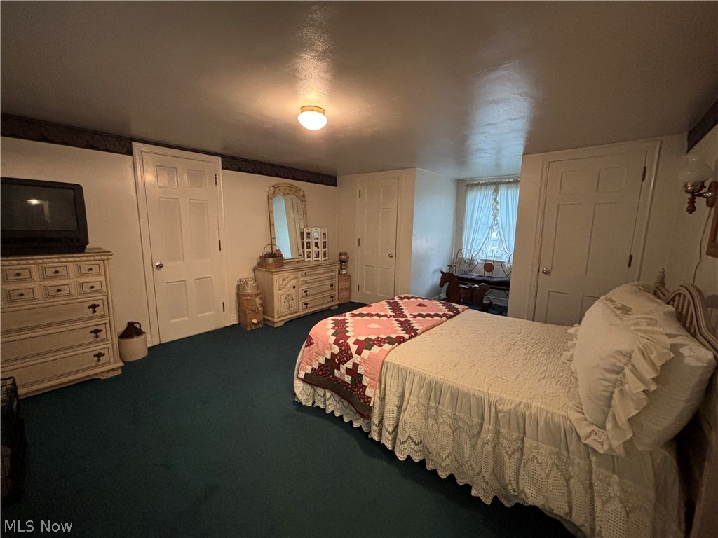 365 Genesee Avenue NE Warren OH 44483