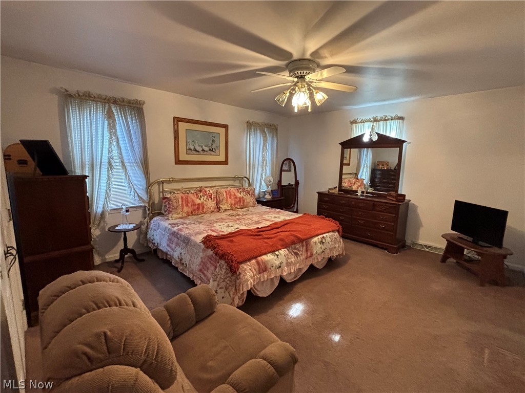 365 Genesee Avenue NE Warren OH 44483