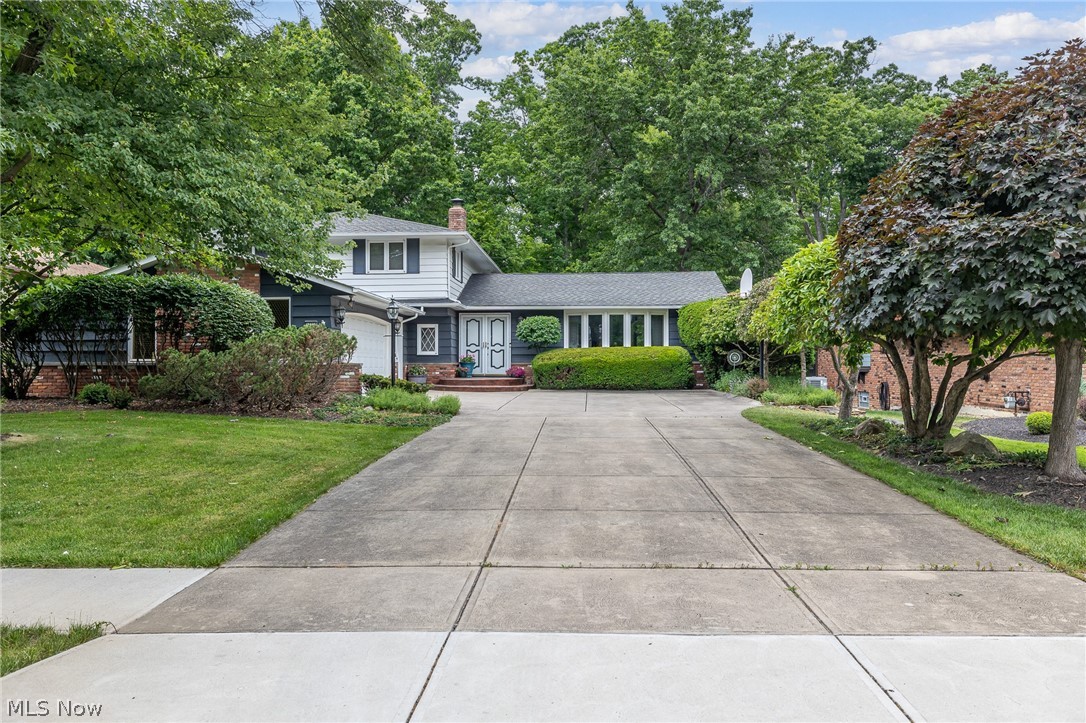 13760 Arrowhead Trail Middleburg Heights OH 44130