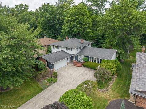 13760 Arrowhead Trail Middleburg Heights OH 44130