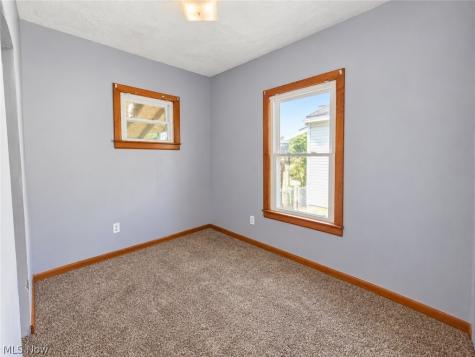 1271 Nestor Avenue Akron OH 44314