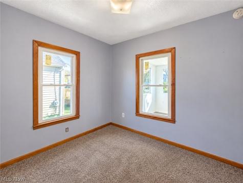 1271 Nestor Avenue Akron OH 44314