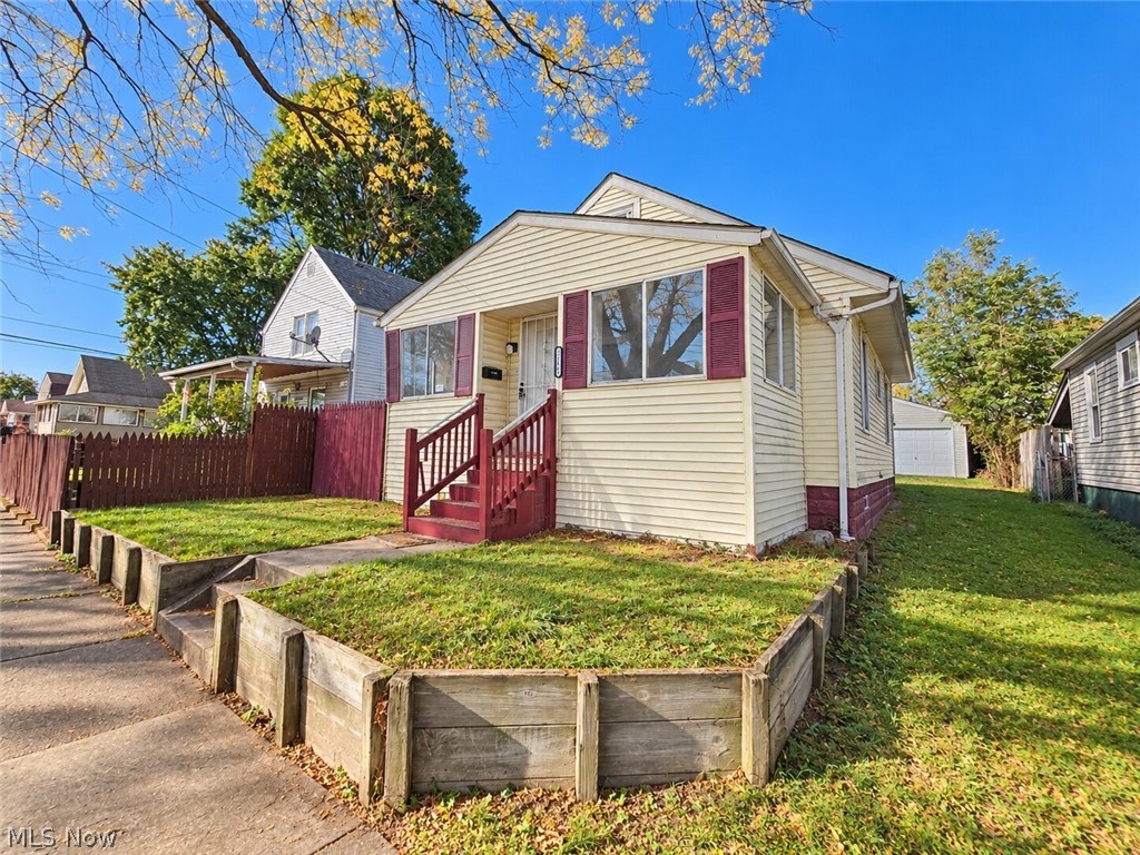 1271 Nestor Avenue Akron OH 44314