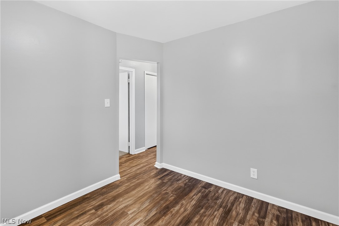 214 Oak Knoll Street Niles OH 44446