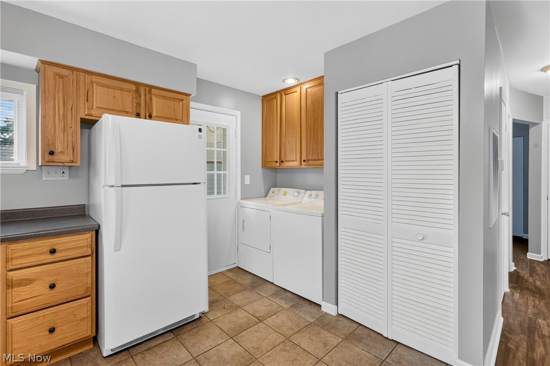 214 Oak Knoll Street Niles OH 44446