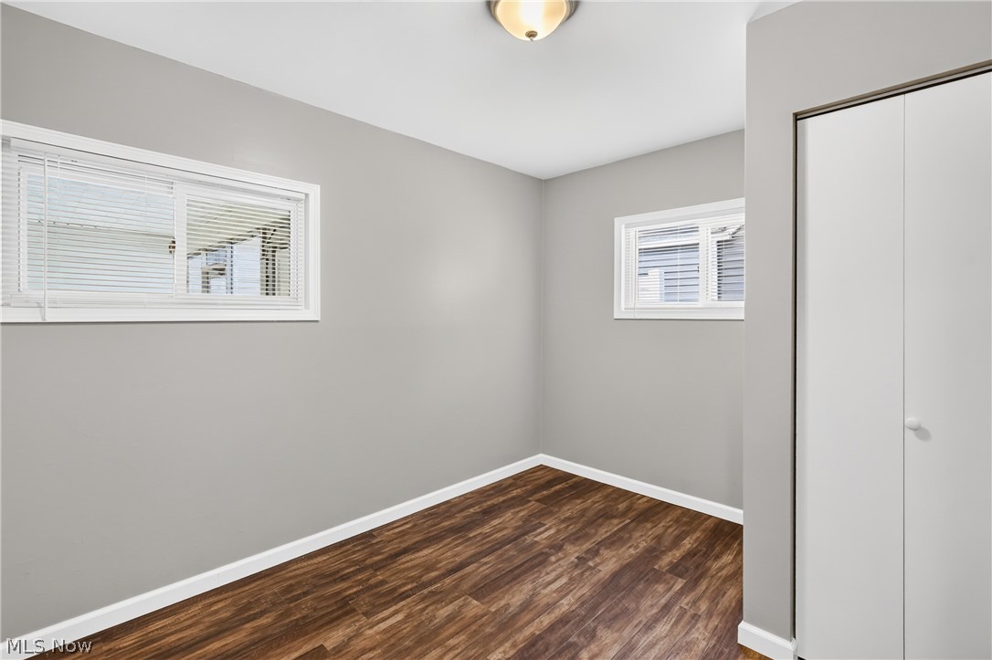 214 Oak Knoll Street Niles OH 44446