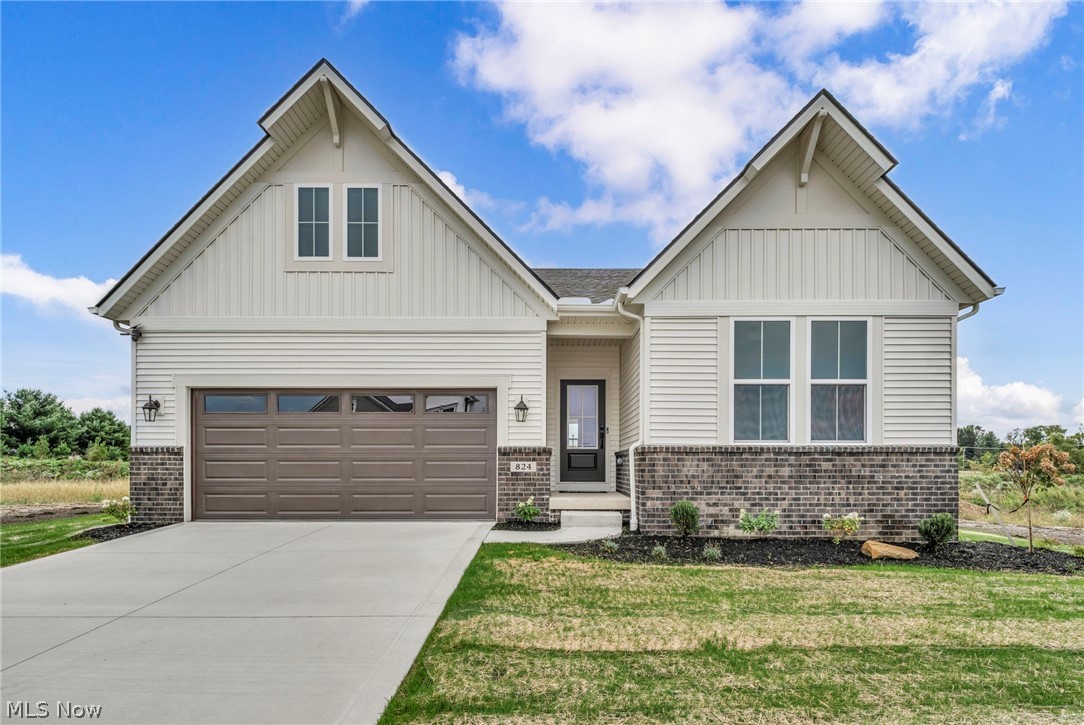 824 Colesbourne Circle Green OH 44685