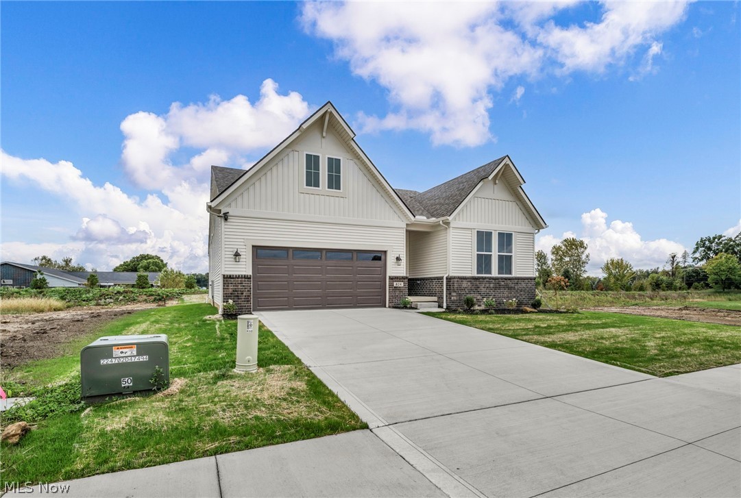 824 Colesbourne Circle Green OH 44685