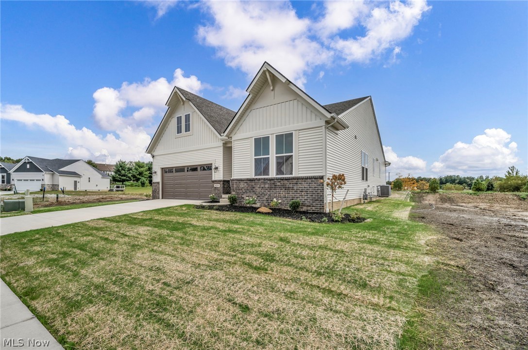 824 Colesbourne Circle Green OH 44685