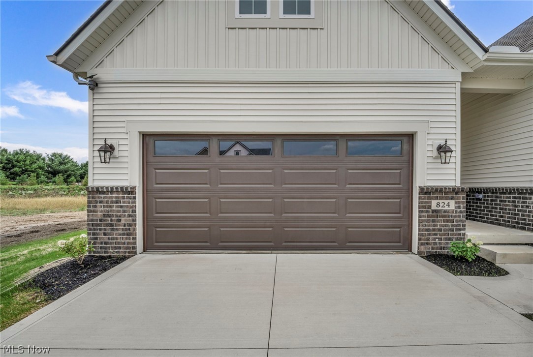 824 Colesbourne Circle Green OH 44685