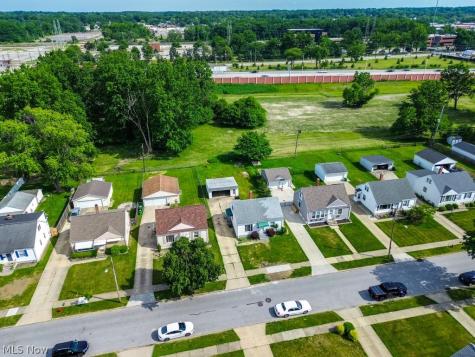 29800 Robert Street Wickliffe OH 44092