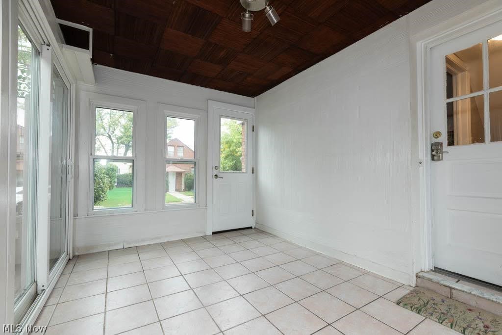 2099 Miramar Boulevard South Euclid OH 44121