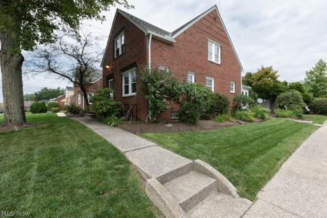 2099 Miramar Boulevard South Euclid OH 44121