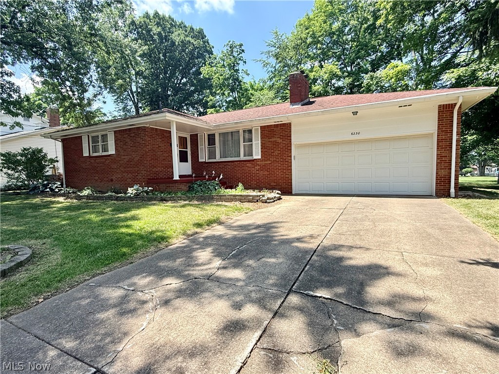 6230 Foxridge Drive Boardman OH 44512