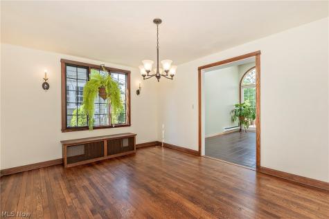 3306 Grenway Road Shaker Heights OH 44122