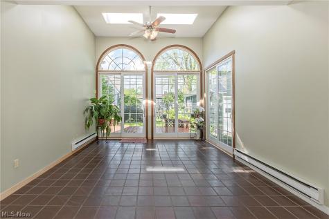 3306 Grenway Road Shaker Heights OH 44122