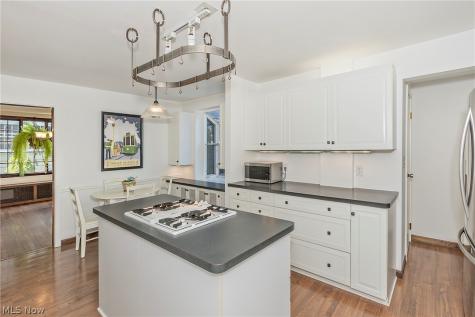 3306 Grenway Road Shaker Heights OH 44122