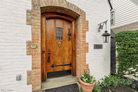 3306 Grenway Road Shaker Heights OH 44122