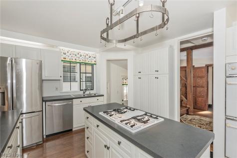 3306 Grenway Road Shaker Heights OH 44122