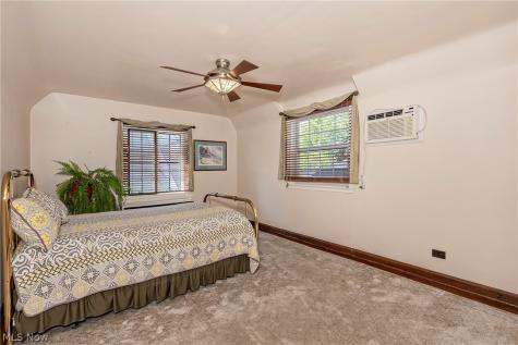 3306 Grenway Road Shaker Heights OH 44122