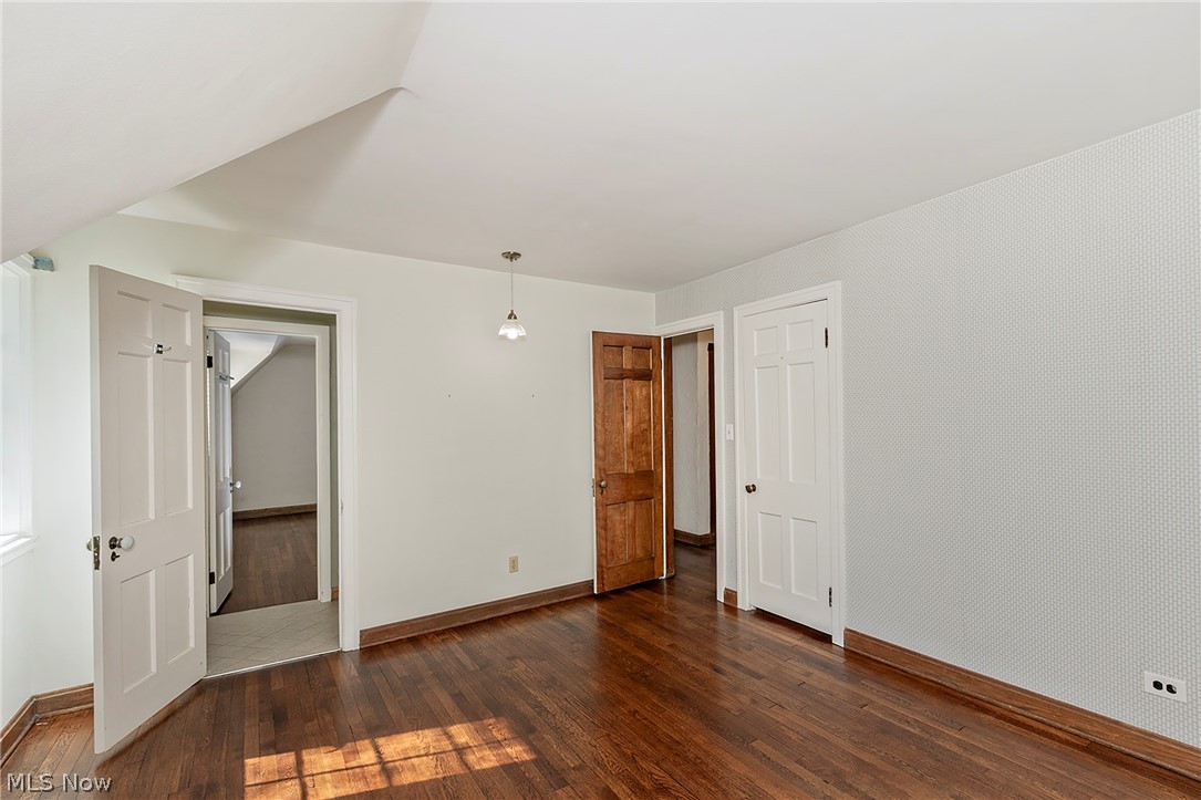 3306 Grenway Road Shaker Heights OH 44122