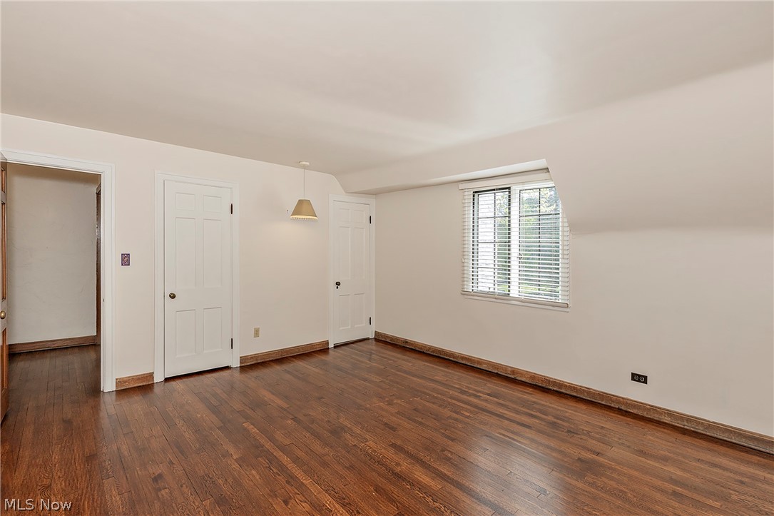 3306 Grenway Road Shaker Heights OH 44122