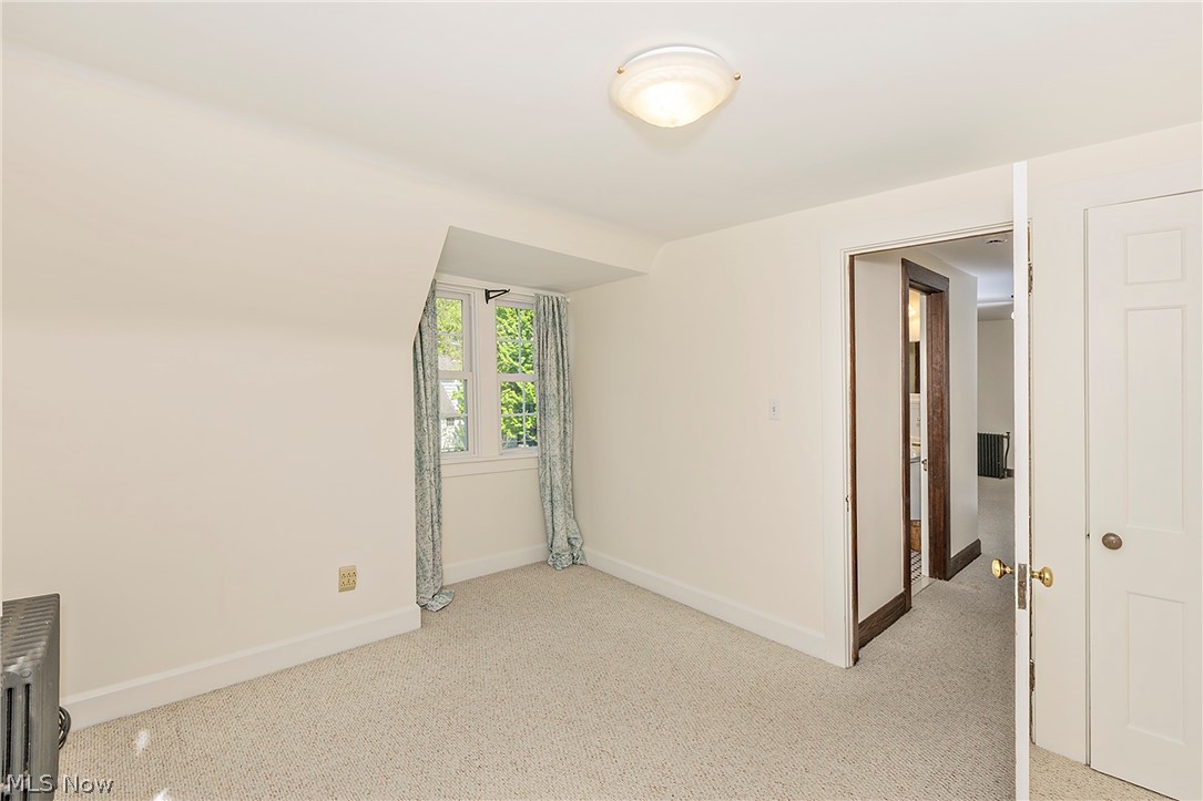 3306 Grenway Road Shaker Heights OH 44122