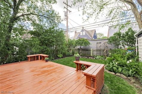 3306 Grenway Road Shaker Heights OH 44122