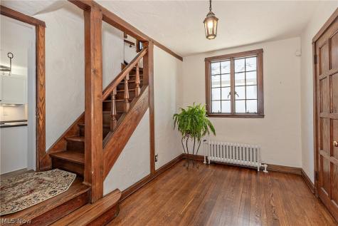 3306 Grenway Road Shaker Heights OH 44122