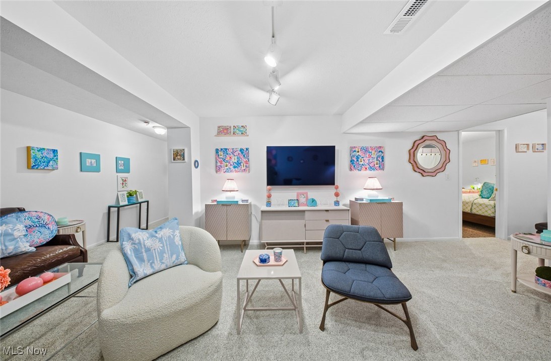 360 Kenilworth Road Bay Village OH 44140