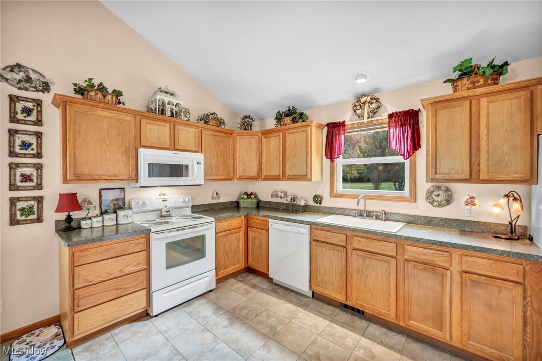1073 Ashview Drive Madison OH 44057