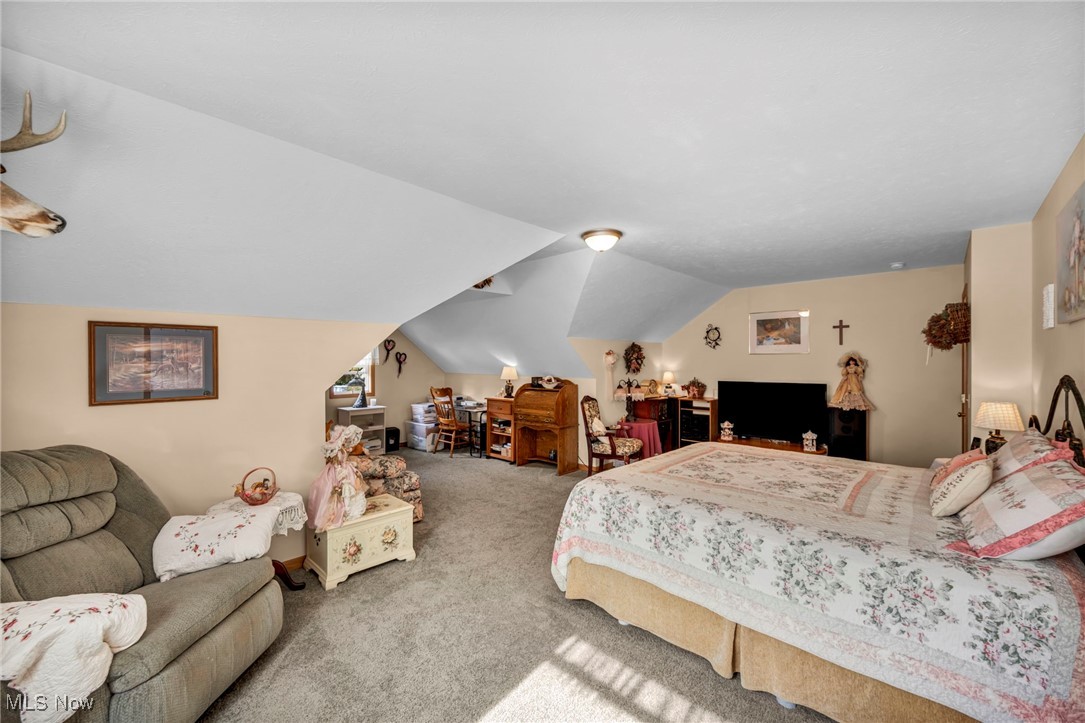 1073 Ashview Drive Madison OH 44057