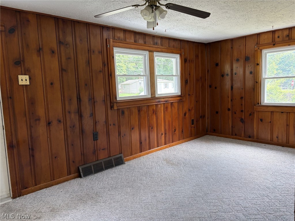 2418 Hillstock Avenue Akron OH 44312