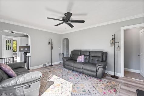 1415 Faircrest Street SE Canton OH 44707