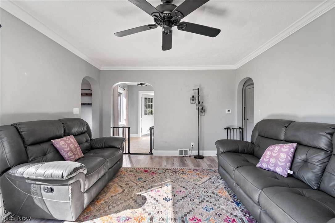 1415 Faircrest Street SE Canton OH 44707