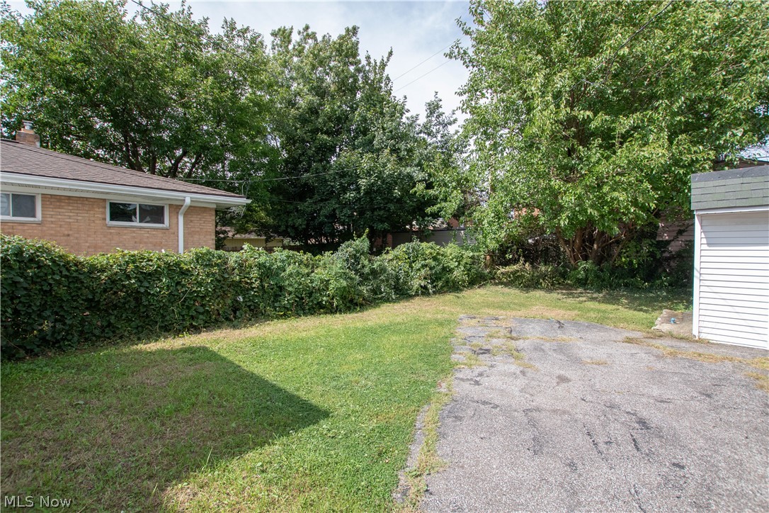 15715 Glendale Avenue Cleveland OH 44128