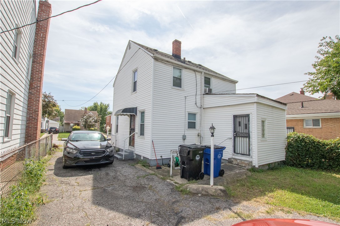 15715 Glendale Avenue Cleveland OH 44128