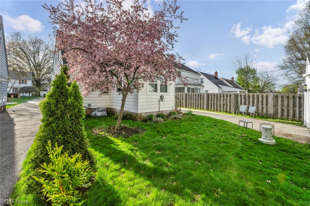 1227 Avondale Road South Euclid OH 44121