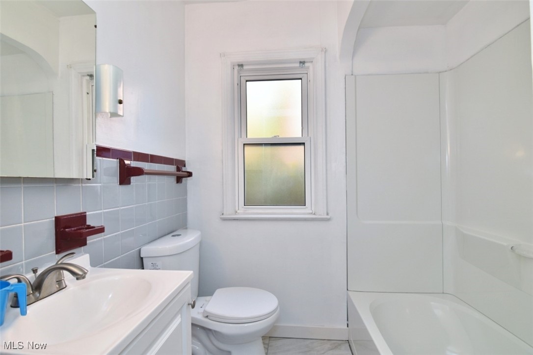 3484 Bainbridge Road Cleveland Heights OH 44118