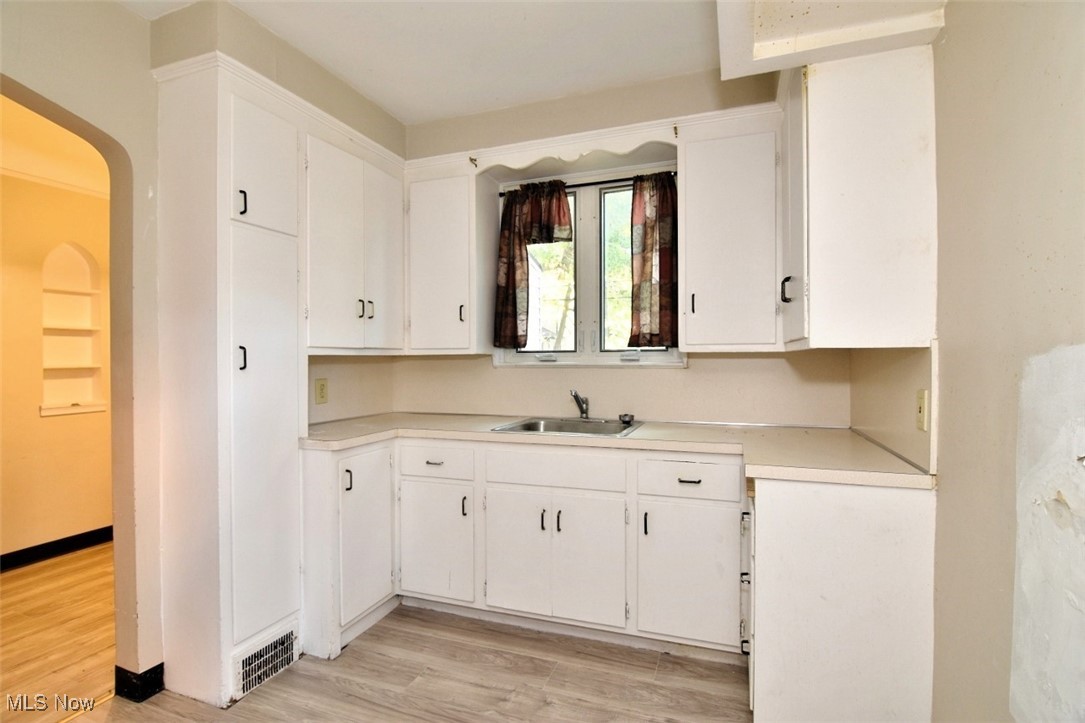 3484 Bainbridge Road Cleveland Heights OH 44118