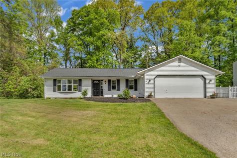 130 Graybark Lane Amherst OH 44001