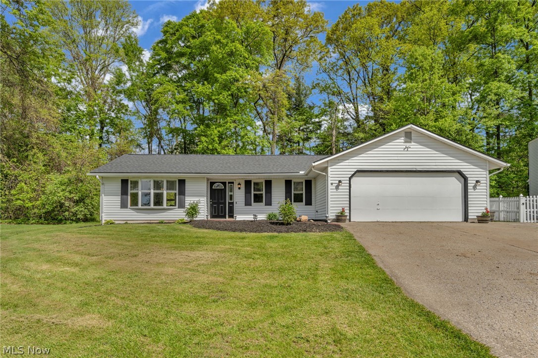 130 Graybark Lane Amherst OH 44001